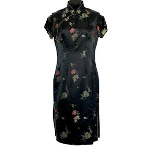 Black Floral Embroidered Sheath Dress Mandarin Collar Side Splits - Size 6 US